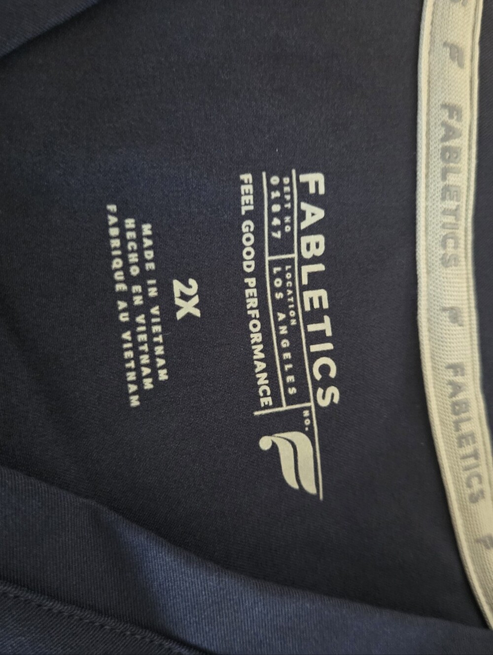 Fabletics Navy Blue Performance Top with White Logo - 2X- T - NIP - Picture 6 of 6